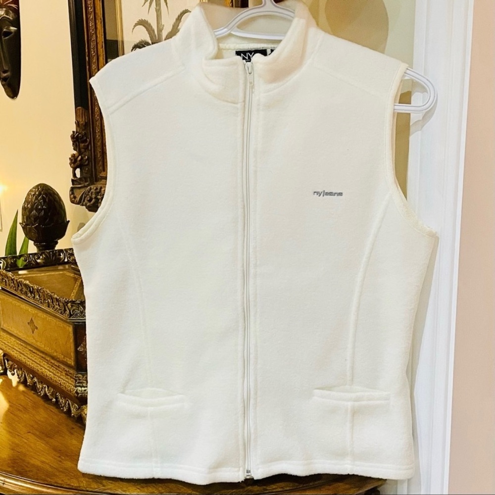 NEW YORK & COMPANY Women's Vest